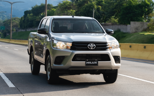 Hilux 4X4 Standard - Imagen 5